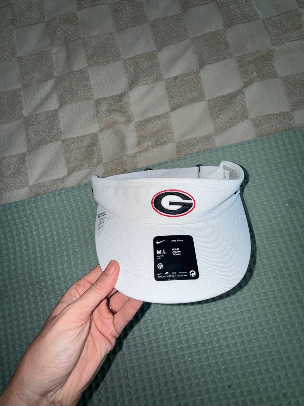NWT Nike On Field Georgia Bulldogs White Visor Authentic Team Issue M/L